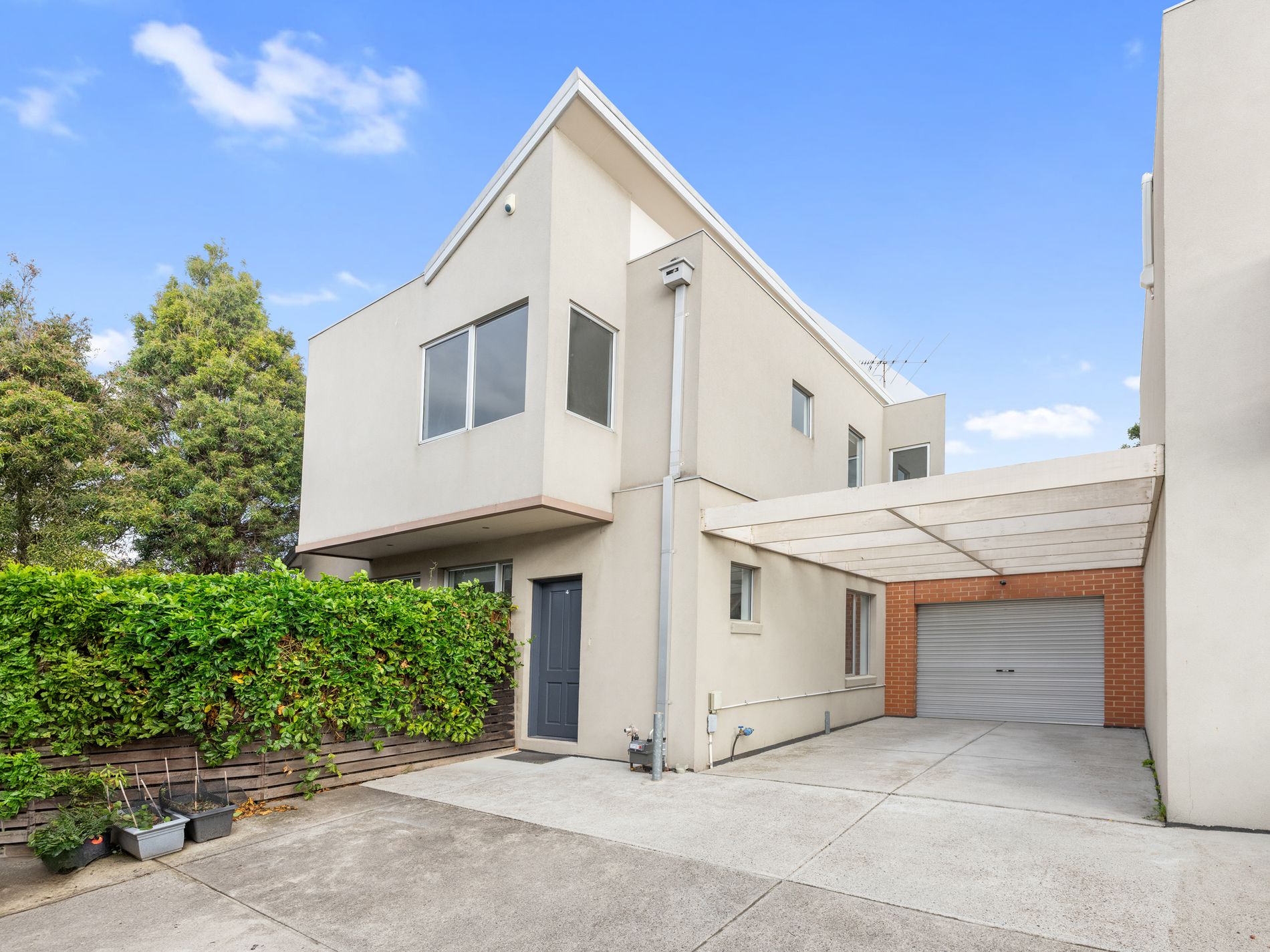 4 / 2 Bellairs Avenue, Seddon
