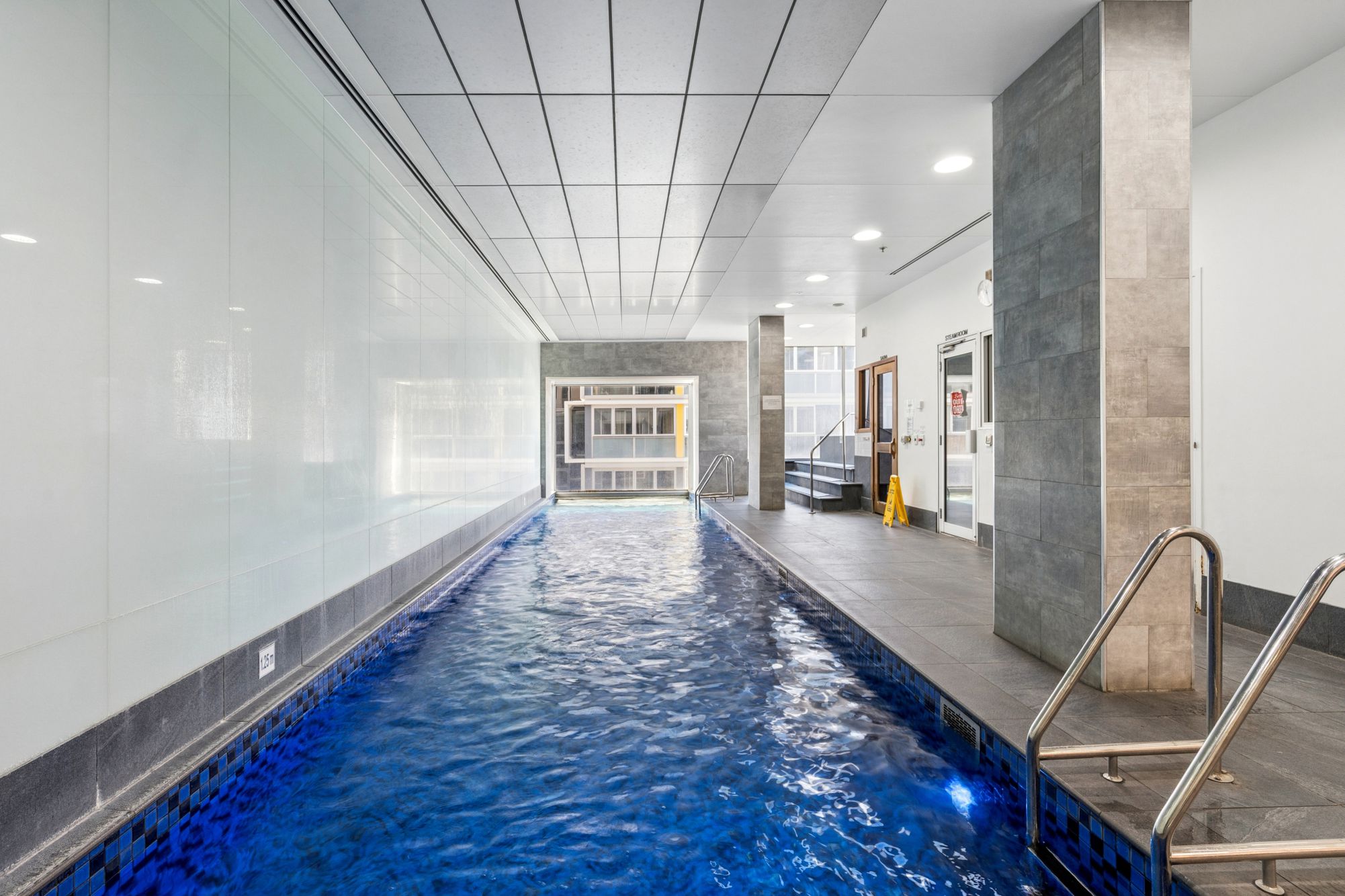 613 / 10 Balfours Way, Adelaide