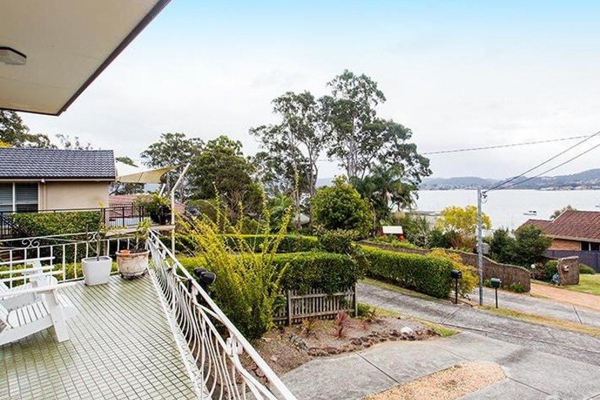 12 Merindah Avenue, Green Point