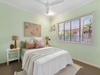 15 Blue Lake Court, Kirwan