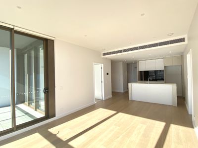 2707 / 82 Hay Street, Haymarket