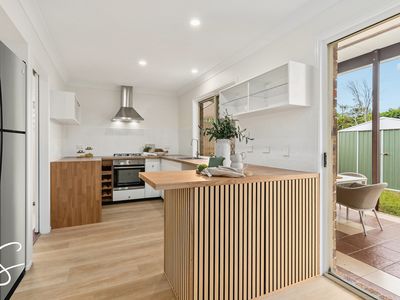 25 Macknish Crescent, Coopers Plains