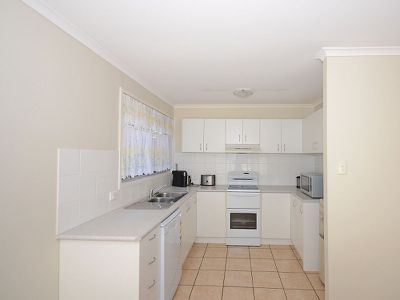 6 TURRUM STREET, Scarness