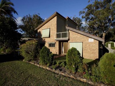16 Curlew Avenue, Hawks Nest