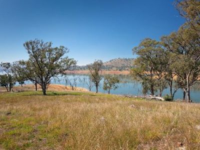 Knobles Road, Wirlinga