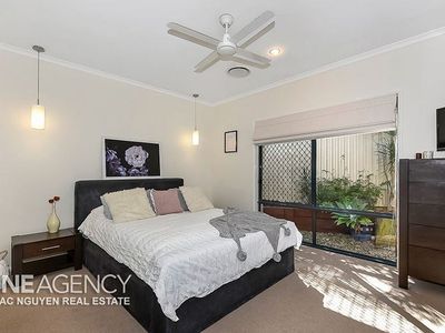 45 Hinchinbrook Cct, Forest Lake