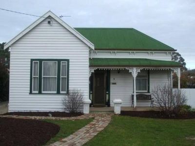 9 Millar Street, Horsham