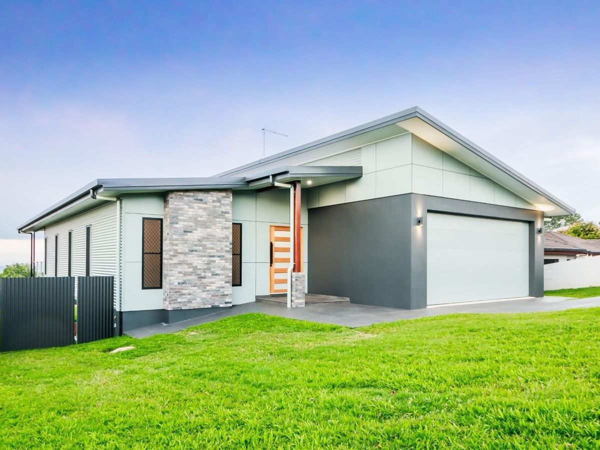6 Jackson Drive, Atherton