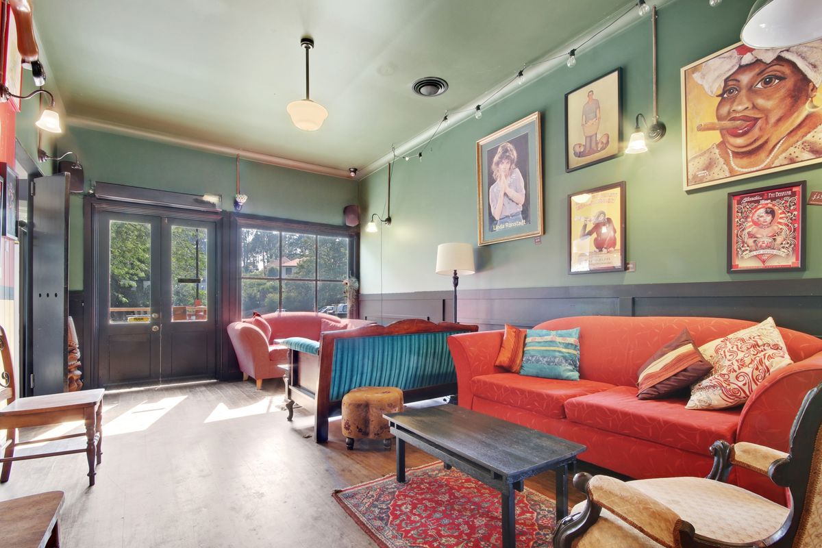 1 Bate Street, Central Tilba