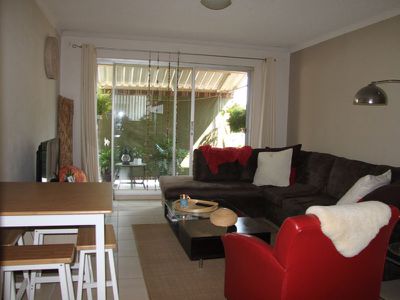 10 / 15 Lake Street, Forster