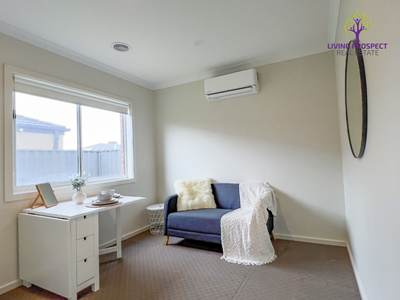 Bedroom 4 / 15 Grandvista Boulevard, Werribee