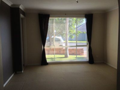1 / 6 Stanley Street, Lake Illawarra