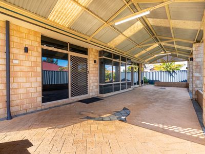 42 Achiever Avenue, Port Kennedy