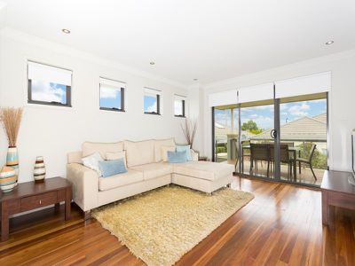 13 Haywards Bay Drive, Haywards Bay