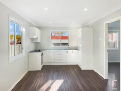 70a Manoa Road, Halekulani