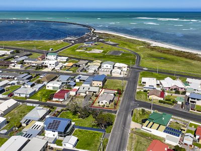 6 Rossell Street, Port Macdonnell