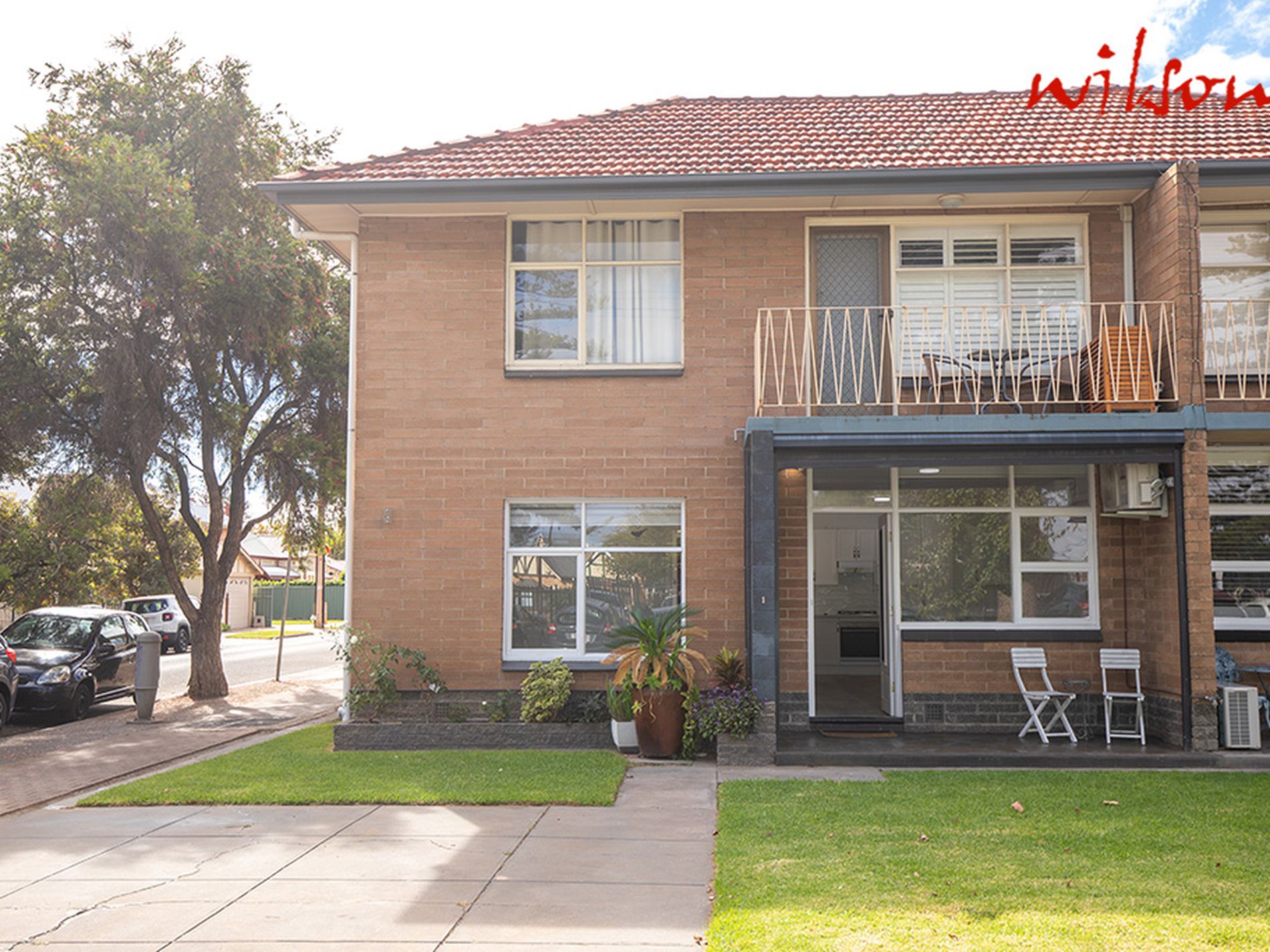 1 / 4 Dunbar Terrace, Glenelg East