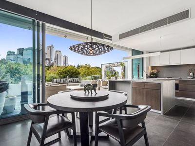 75 / 68 Sir John Young Crescent, Woolloomooloo