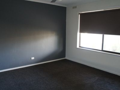 4 / 17 Stawell Road, Horsham