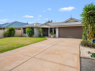 19 Yilkarri Parade, Karlkurla