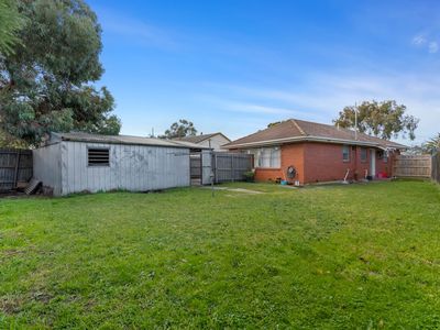 6 Snowden Street, Laverton