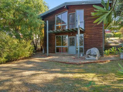 6 Reid Court, Tawonga South