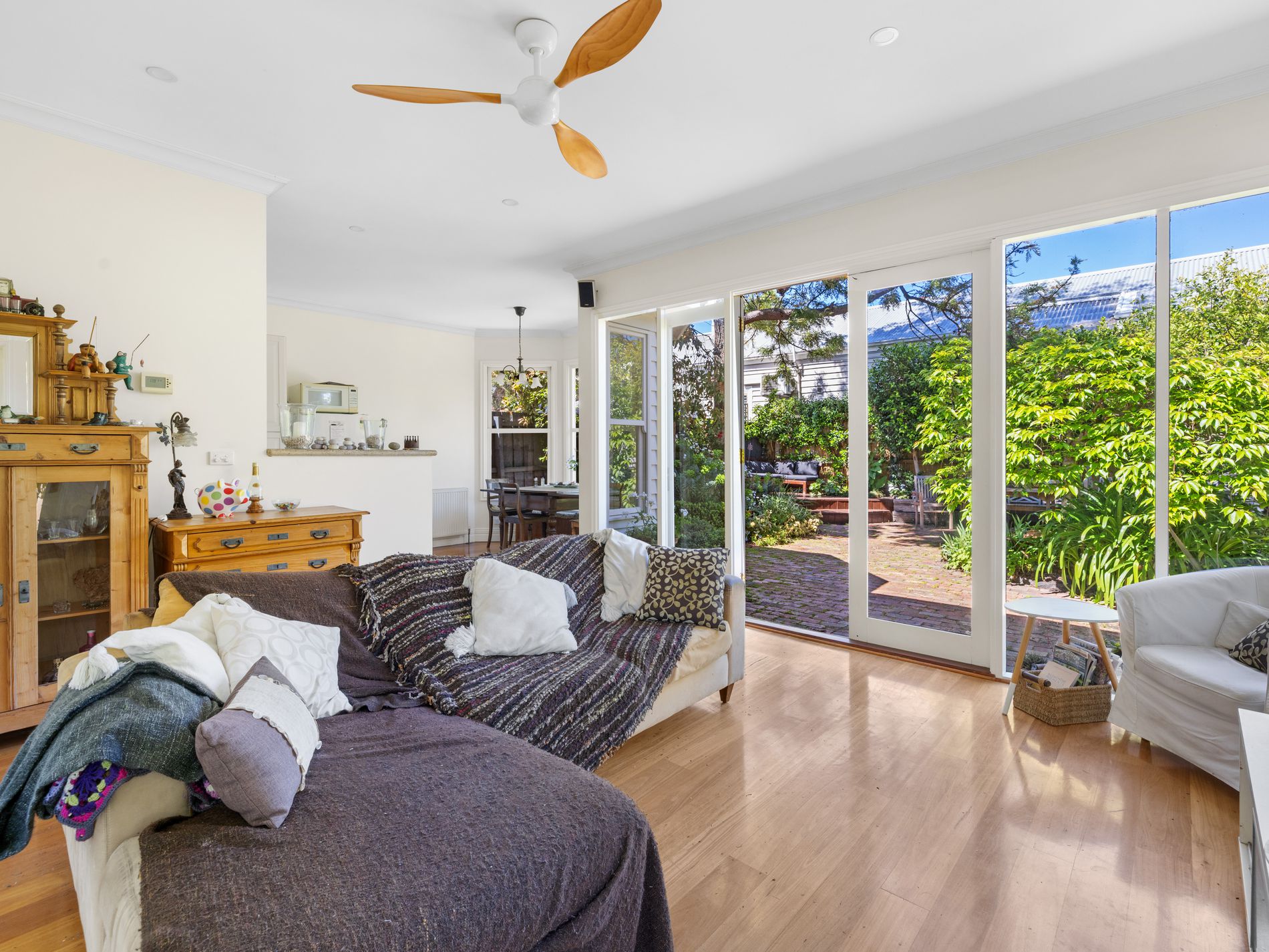 19 Railway Crescent, Williamstown