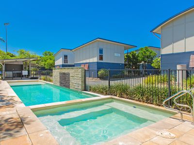 10 / 614-618 Casuarina Way, Casuarina