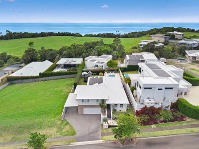 44 Cottesloe Circuit, Red Head