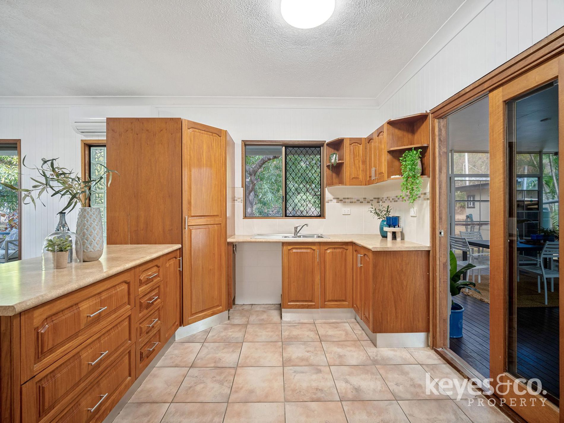 24 Alligator Creek Road, Alligator Creek
