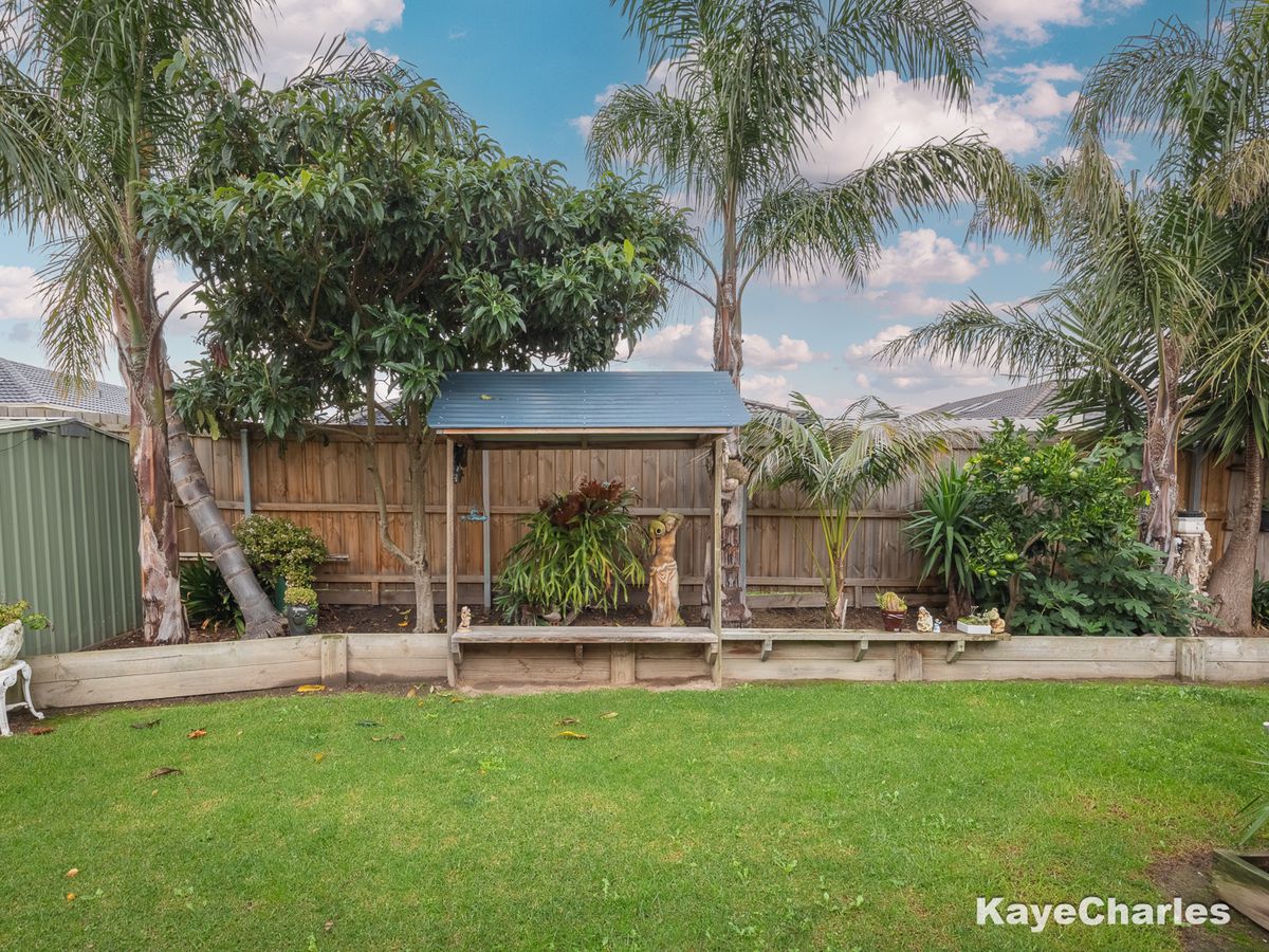 16 Highton Court, Beaconsfield