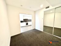 1906 / 10 Trinity Street, Fortitude Valley