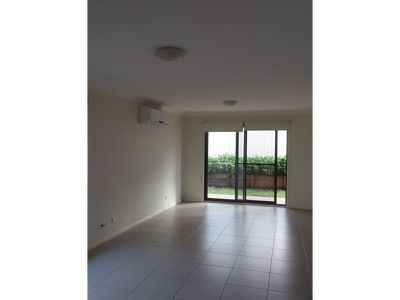 30 Affleck Gardens, Middleton Grange