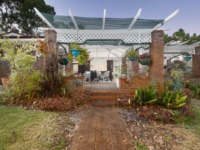 30 Regency Drive, Thornlie