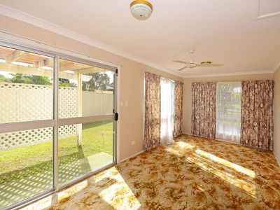 2 CHARLEVILLE STREET, Point Vernon