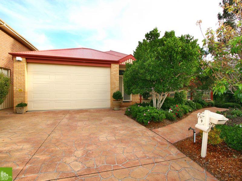 9 Rosella Grove, Farmborough Heights