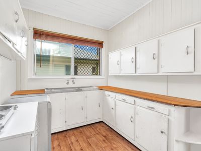 256 Spence Street, Bungalow