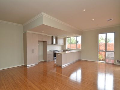 1 Brittian Mews, Guildford