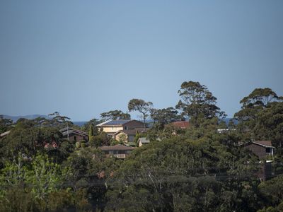 43 Treetops Crescent, Mollymook Beach
