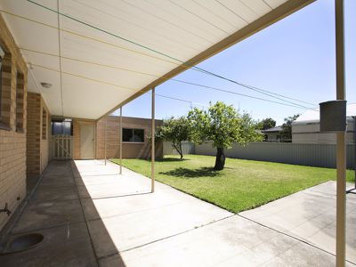228 Trimmer Parade, Grange