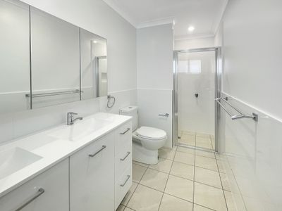 12 Current Court, Dubbo