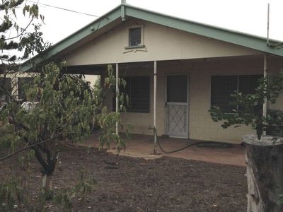 4 Railway Street, Ravenswood