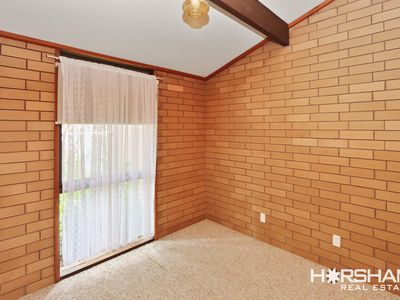 16 / 15 Begg Street, Horsham