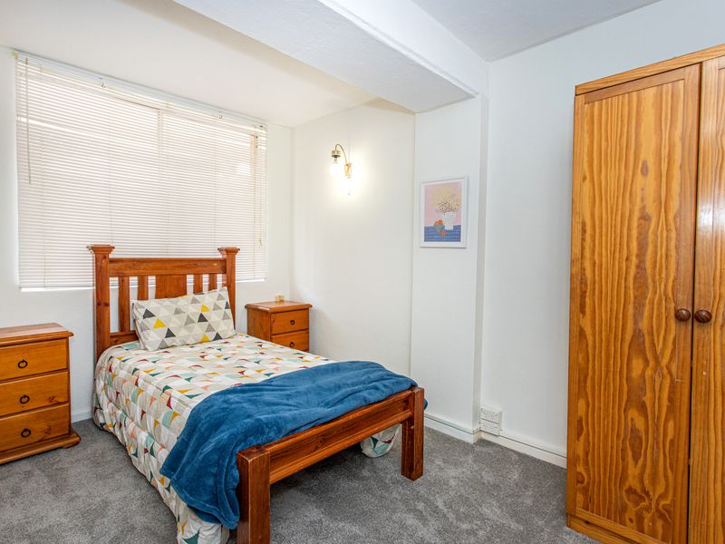 18 Henderson Street, Cowra