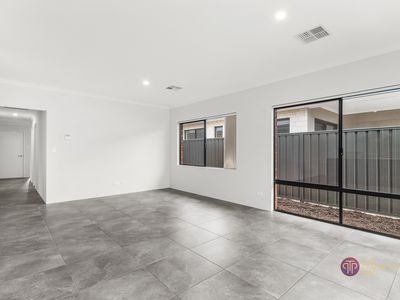 96 Dotterel Way, East Cannington