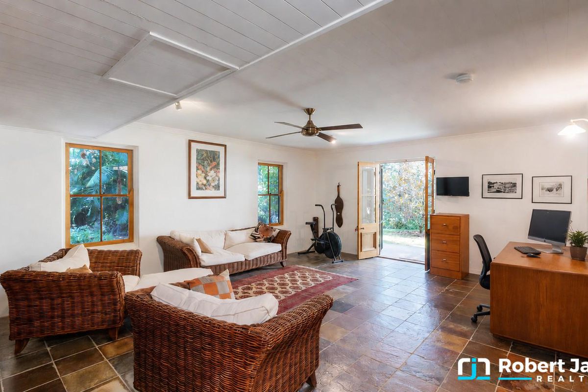 14 Lakeway Drive, Cooroibah