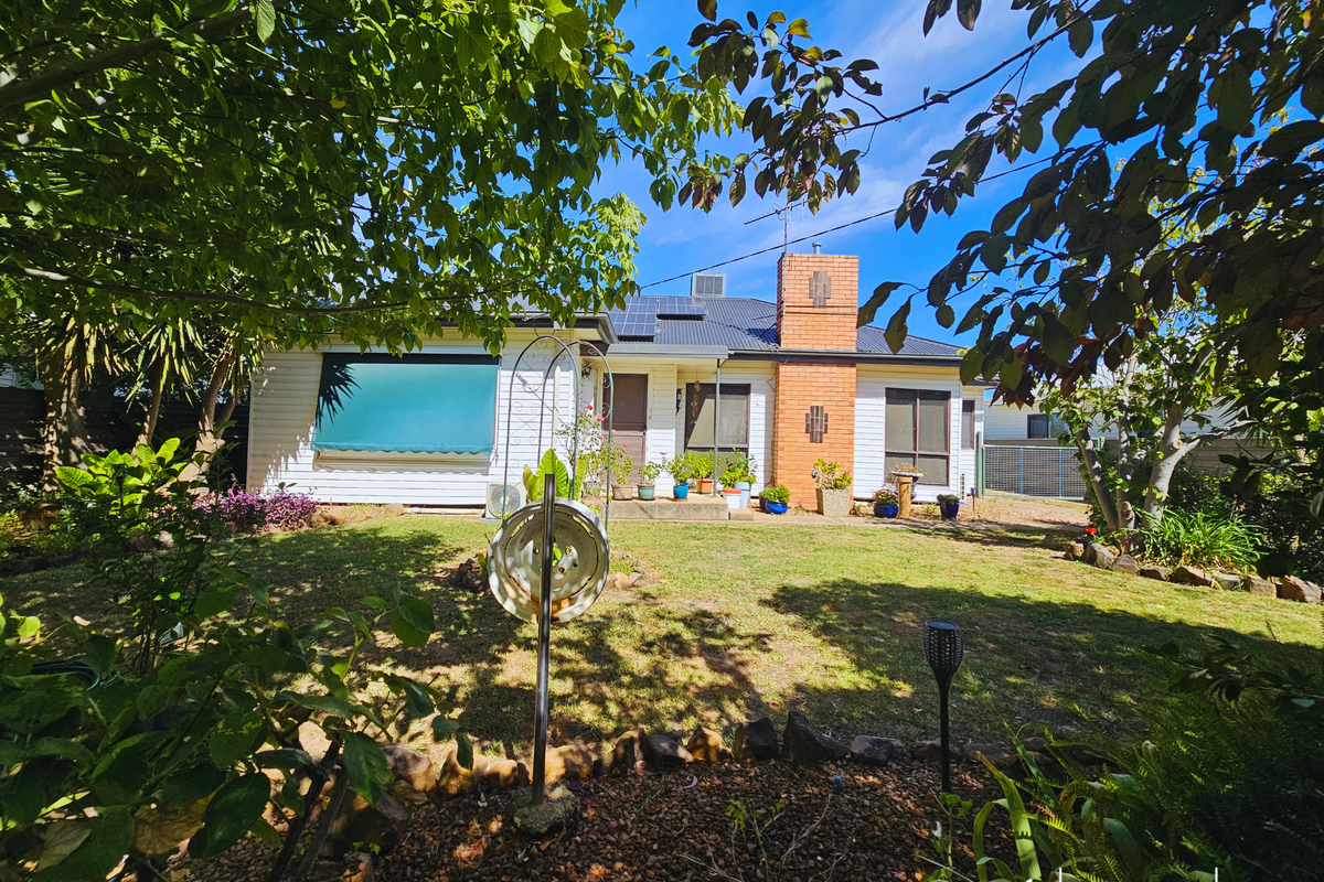 16 Savige Road, Stanhope