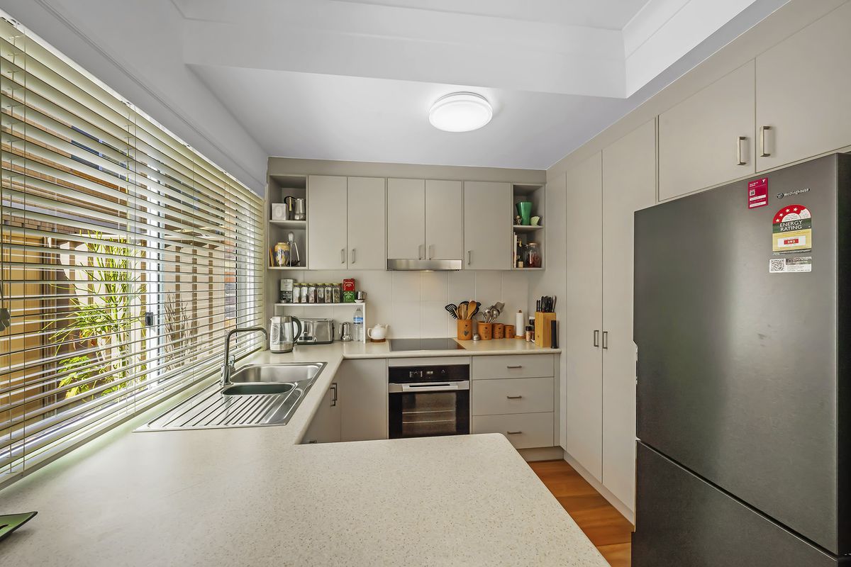 4 / 9 Thrower Drive, Currumbin