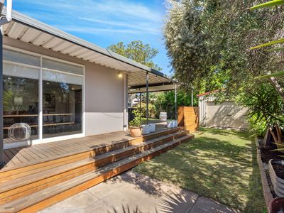 8 Grantley Avenue, Daw Park