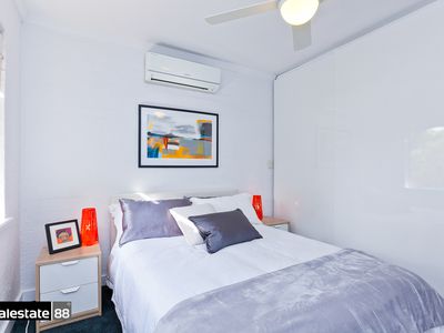 2 / 135 Carr Street, West Perth